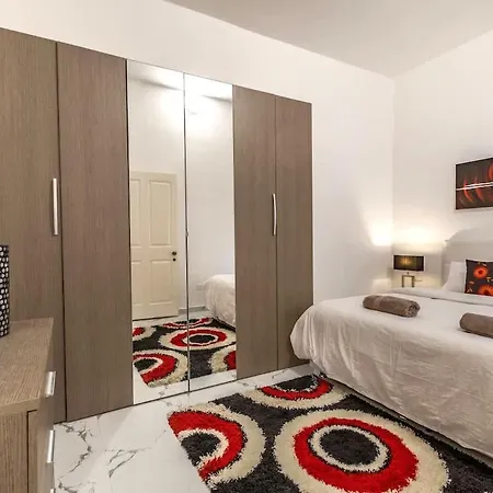 Appartement Steps Away From Sea Gzira